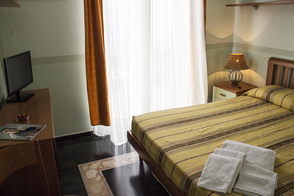 Hotel Arianna Cavi di Lavagna Room photo
